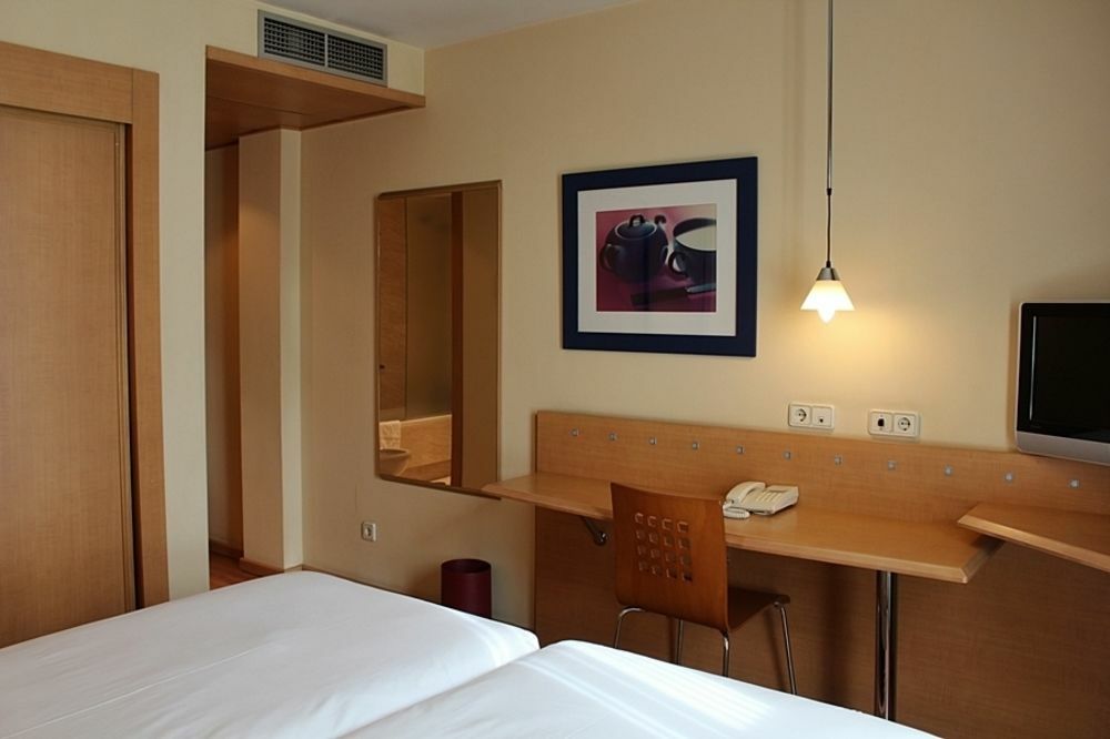 Hotel Monte Rozas Las Rozas de Madrid Ngoại thất bức ảnh